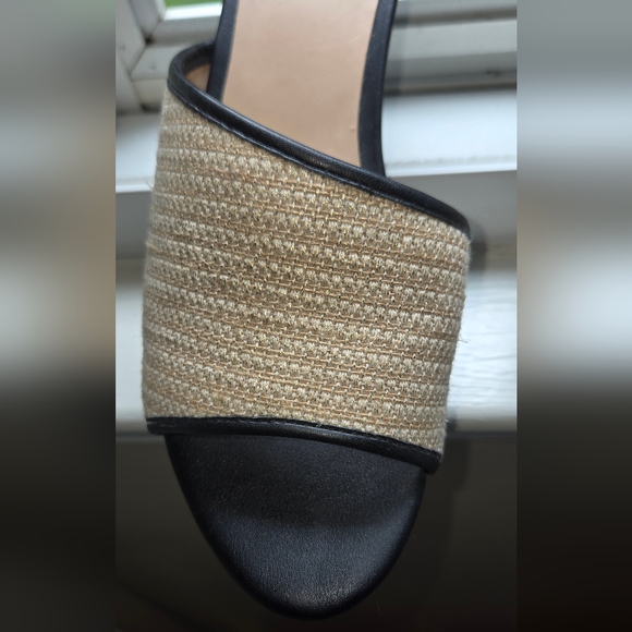 Ann Taylor Factory Raffia Wedge Sandals - Size 7 - Picture 4 of 9